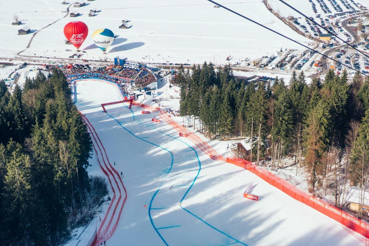 Aja Garmisch-Partenkirchen Ngoại thất bức ảnh